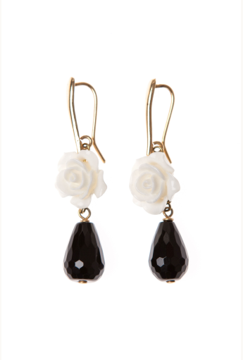 201_white-rose-earrings.png