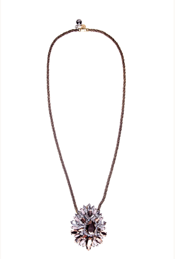 727_legend-flower-necklace.png