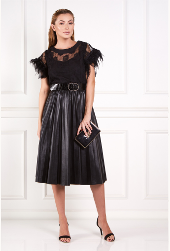 1442_black-abu-dhabi-dress-with-feathers.png