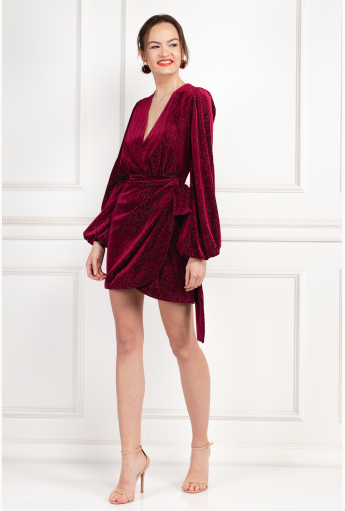1525_layla-red-velvet-dress.png